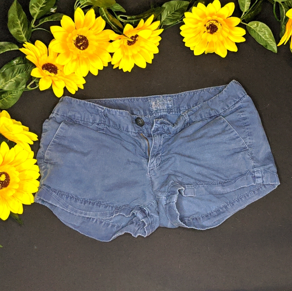 American Eagle navy shorts